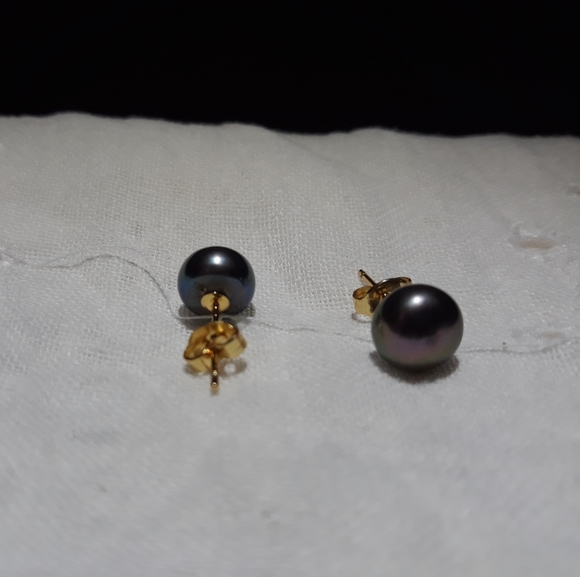 Tahitian Pearl 14k Studs - Picture 4 of 4